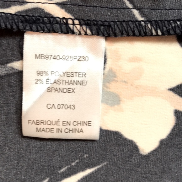 🌸Floral Satin Print Jacket - Picture 10 of 12